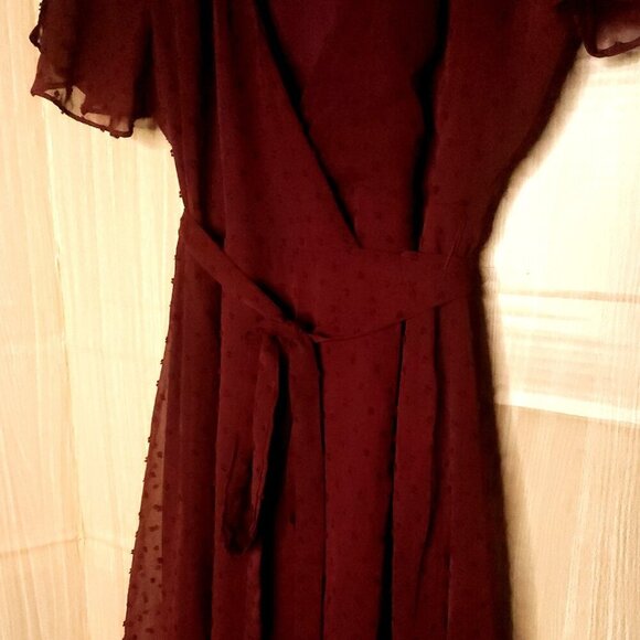 Lulus Red Maroon Womens Swiss Dot Short Sleeve Wrap Midi Dress Medium - Picture 3 of 10